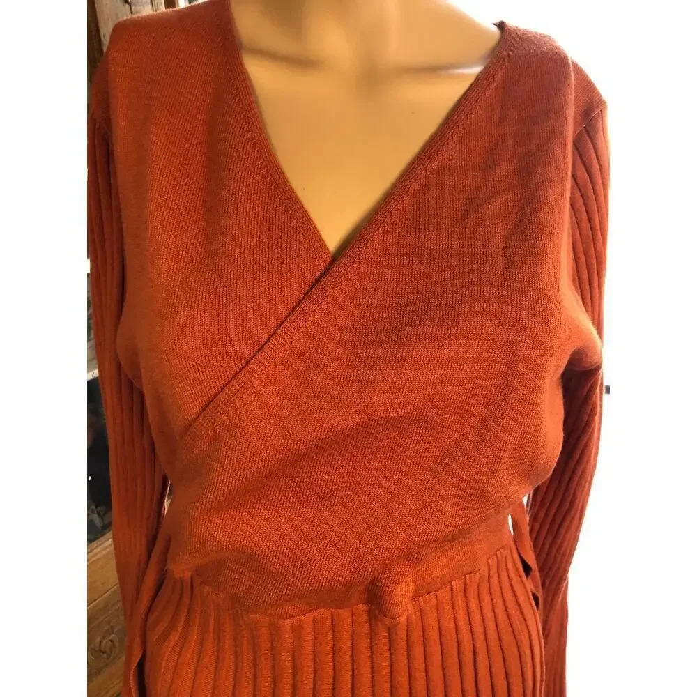 NWT Zesica Rust Pleated Long Sleeve V-Neck Tie Waist cross bodice Dress M